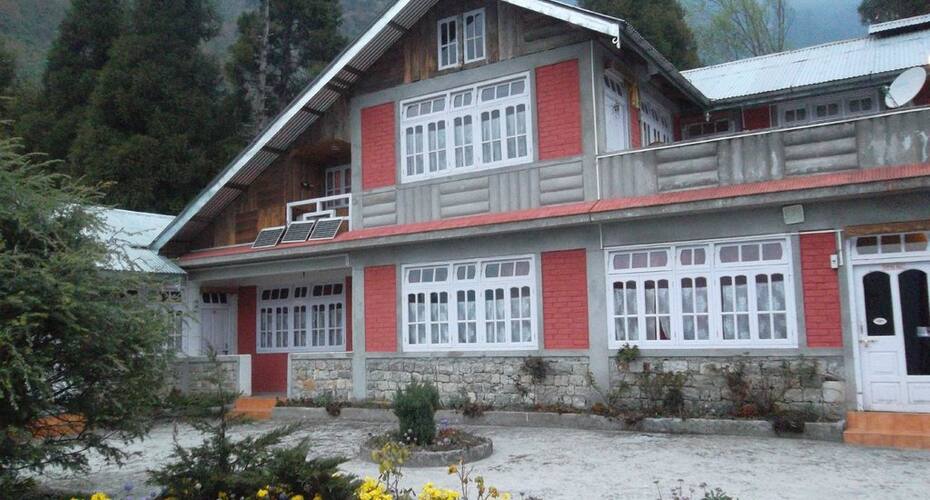 Season House, Lachung 1